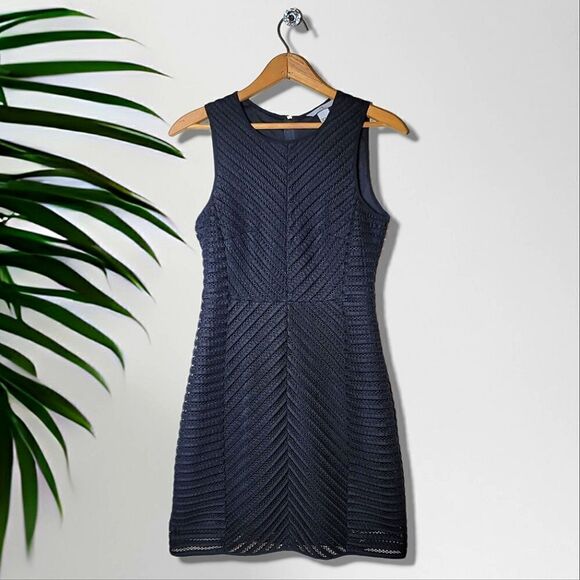 H&M Textured Stripe Sleeveless Black Fit & Flare Mini Dress - Picture 4 of 9